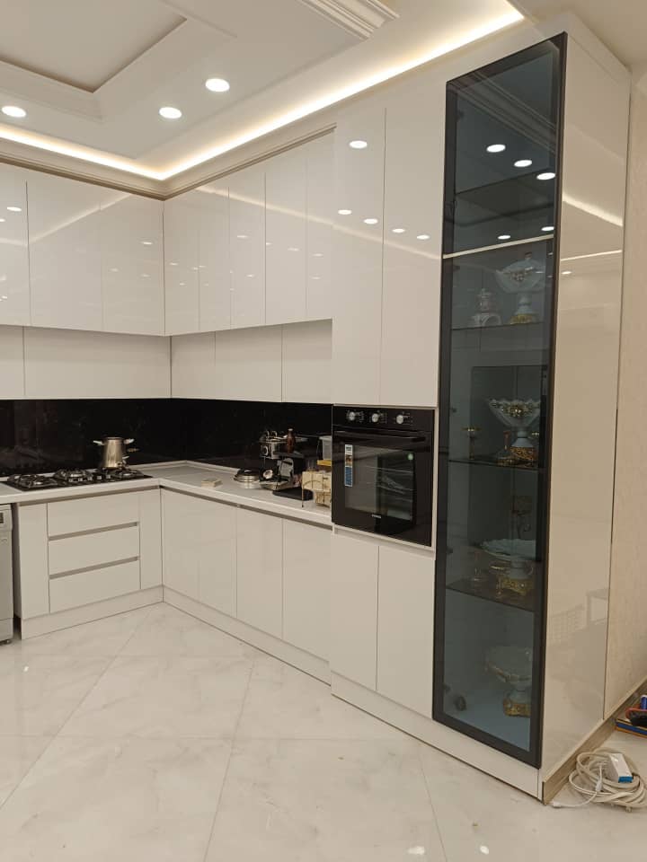 طراحی و اجرای کابینت رستمی در کرمانشاه